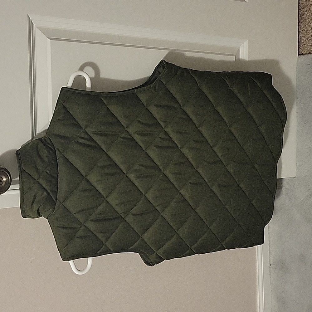 Vest - Picture 2 of 3